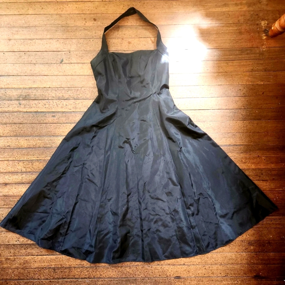 Niki By Niki Livas Black Vintage Gown
